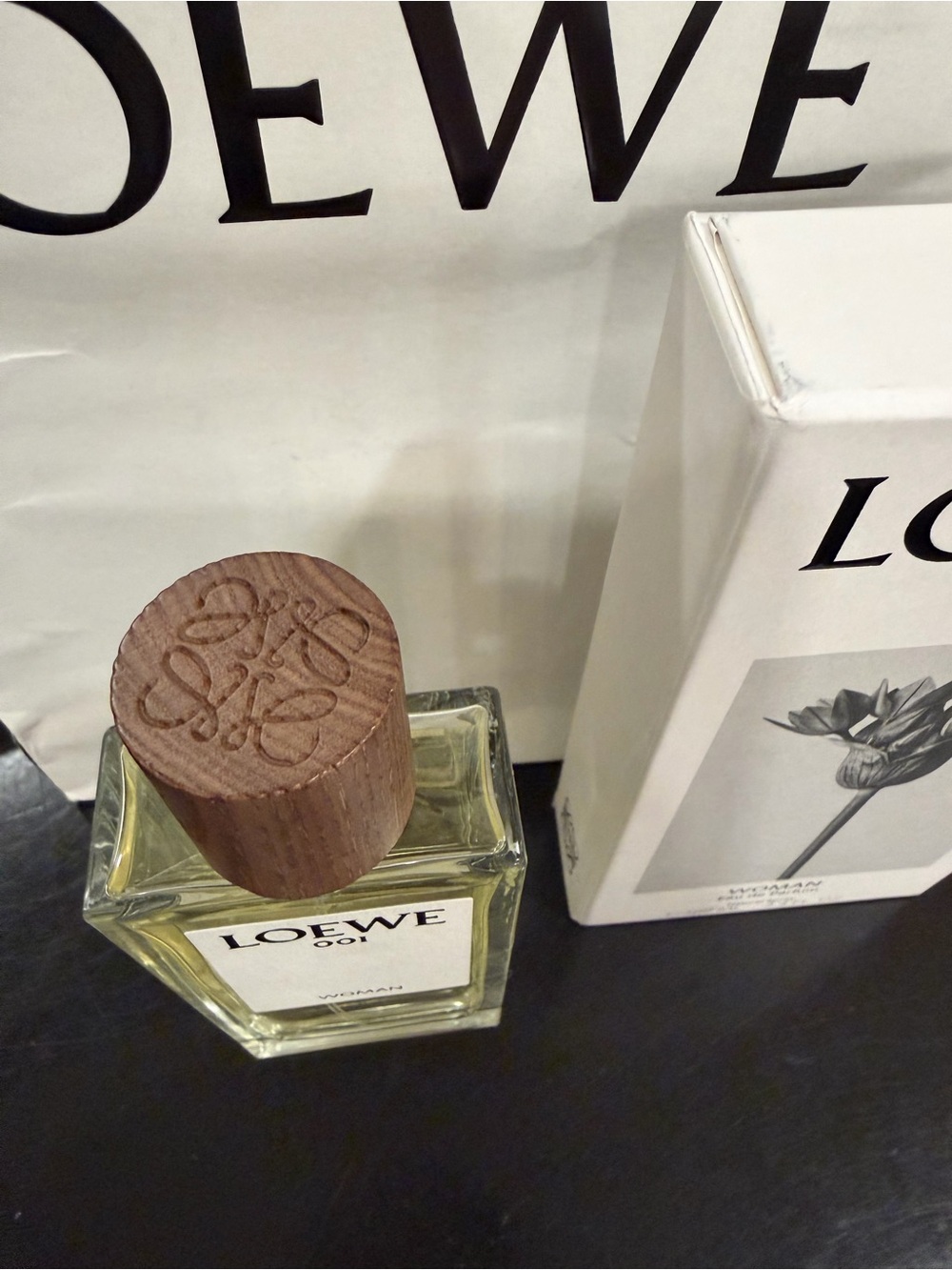 Loewe 001 Woman EDP 100ml 3.4 oz SPAIN used a few times - Picture 2 of 5
